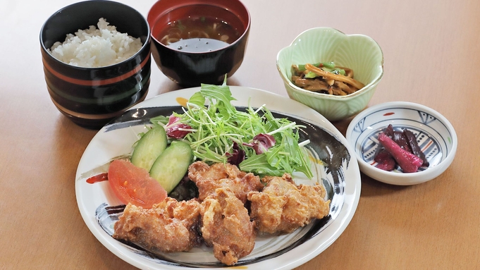 ◆【直前割】ご夕食は地元で人気のレストランで♪選べる定食など約１０種類！≪夕食＋100円朝食付≫